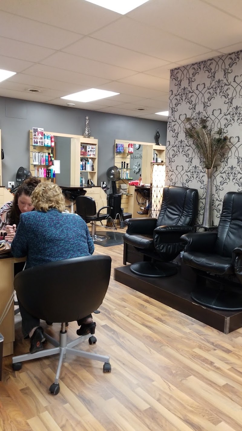 Studio 22 Salon, beauty salon in Albert Lea, MN, photo 4 of 6